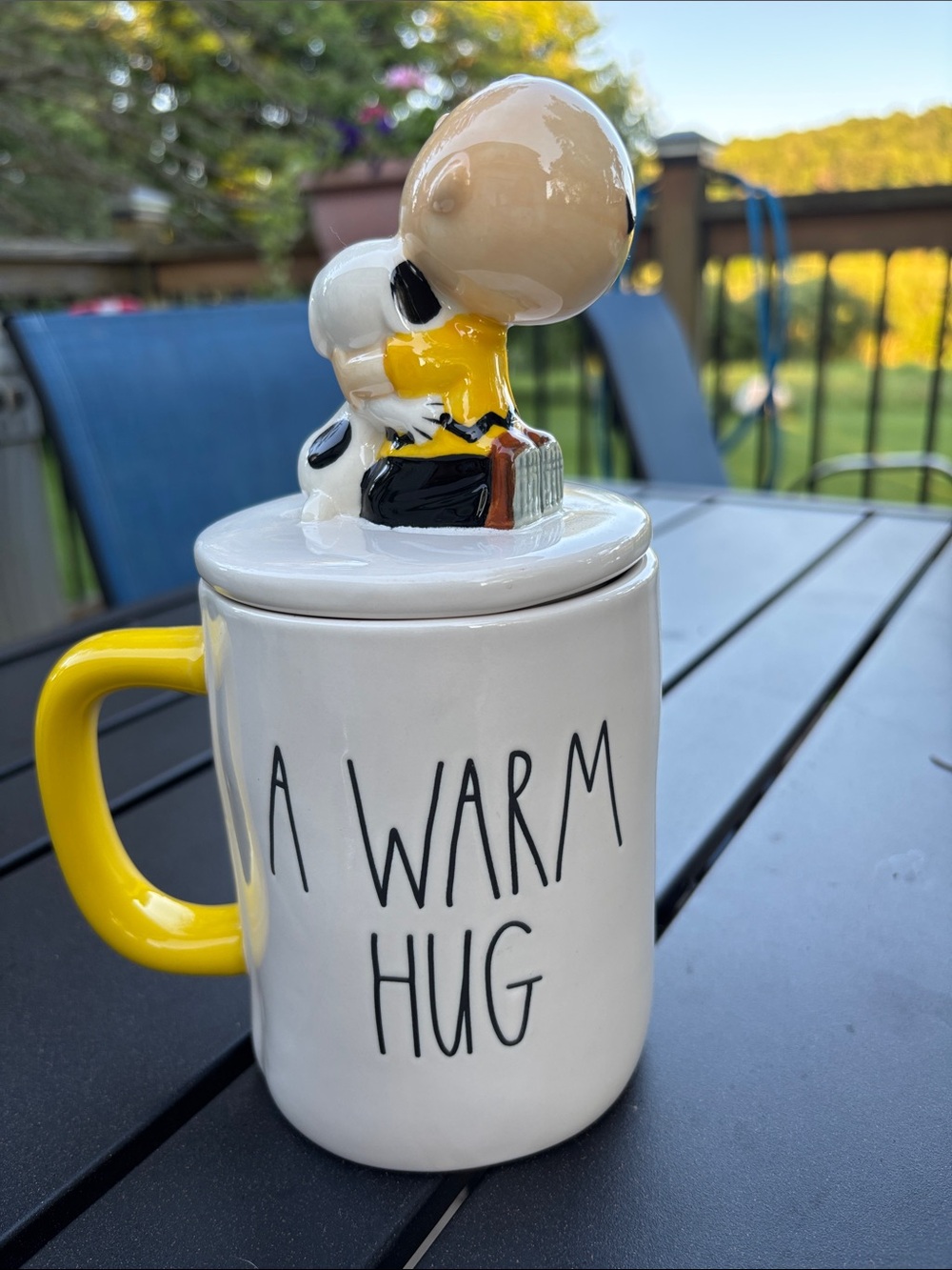 Rae Dunn PEANUTS Happiness is a warm hug mug with lid - Picture 2 of 3
